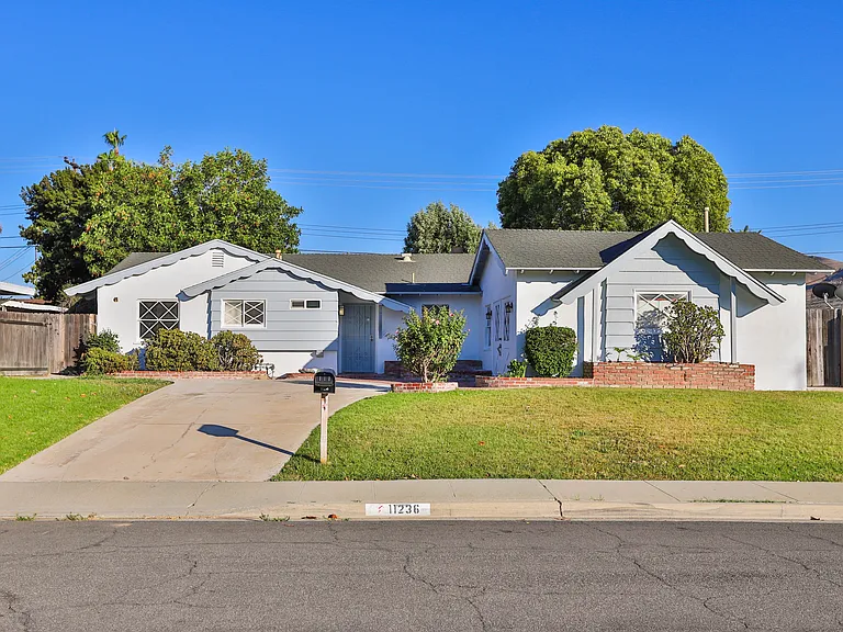 11236 Royal Palm Blvd — Photo 4