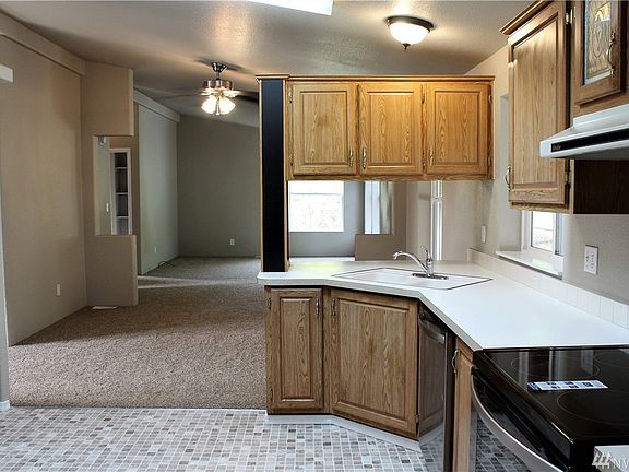 2nd image of 5400 Meeker Dr