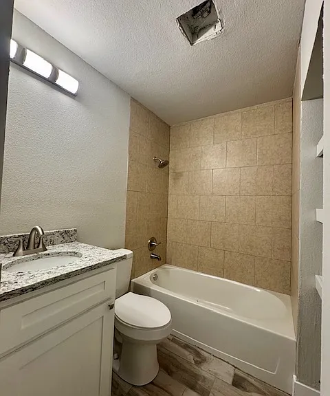 747 Austin Ave — Photo 11