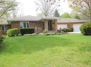 9422 Shaw Rd, Rockford, IL 61107