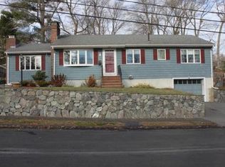 17 Woodcrest Dr, Wakefield, MA 01880
