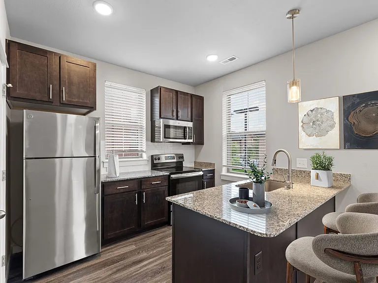 Flow - 1 Bed / 1 Bath - 854 Sq.Ft.