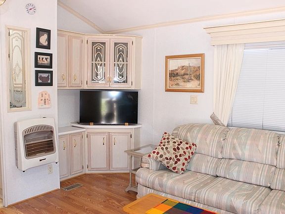 3rd image of 13603 E 51st Pl