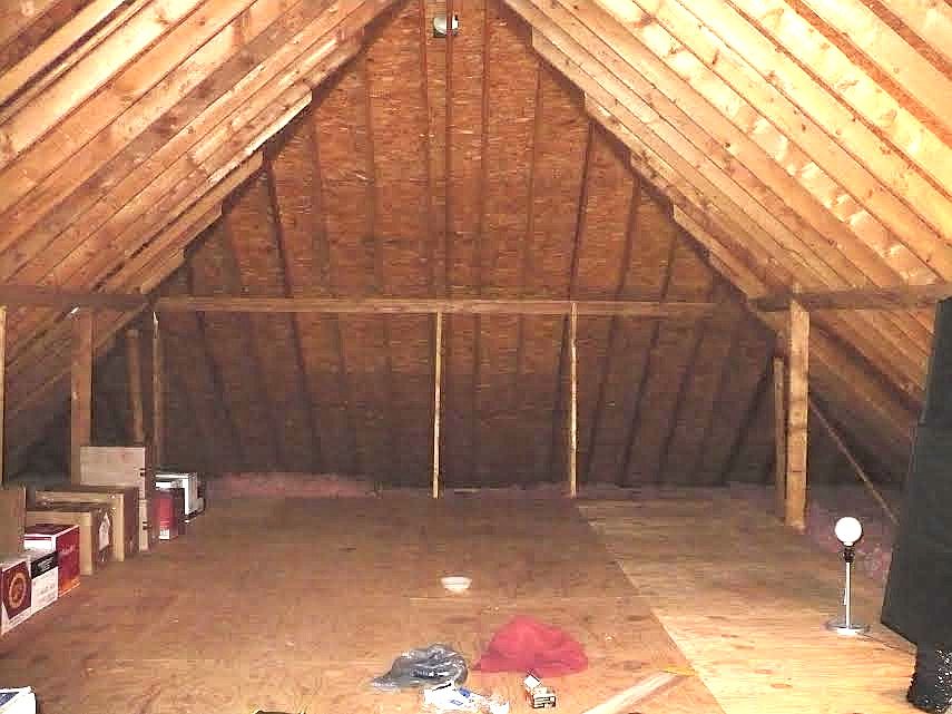 ~16'x24'+ between kneewalls