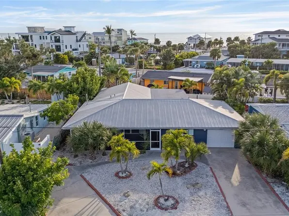 1350 Holiday Dr, Englewood, FL 34223