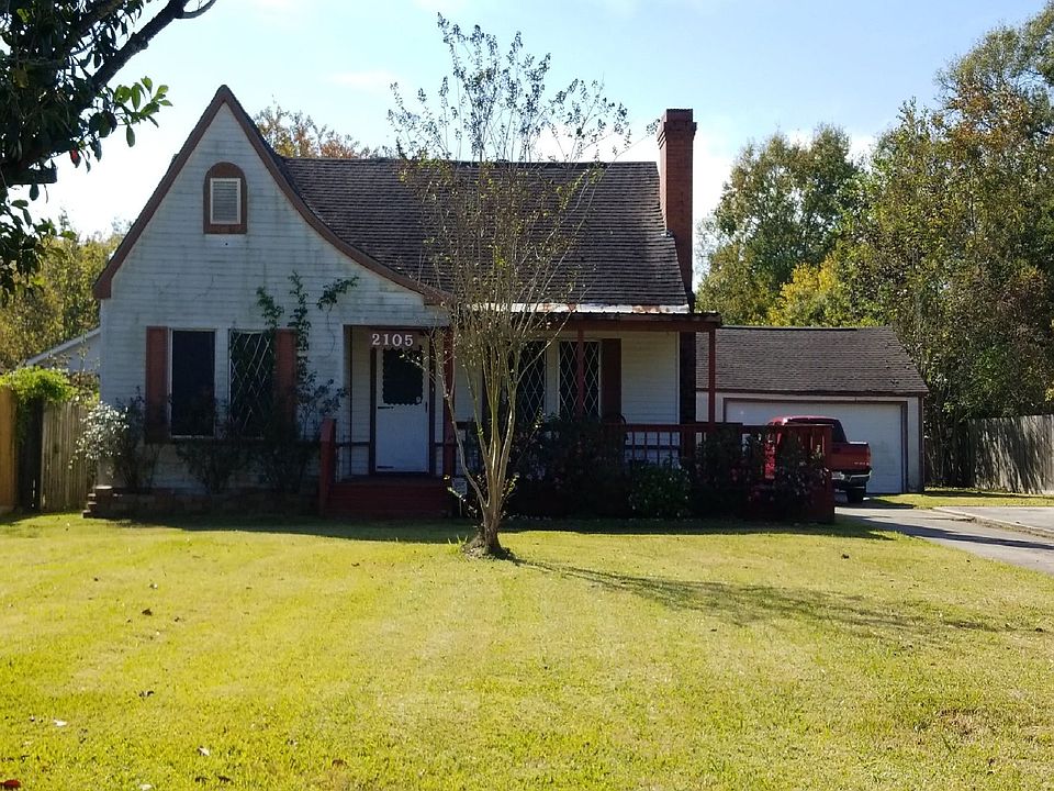 1st image of 2105 Wright Blvd