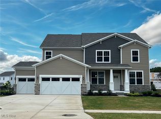 32005 Westview Trl, Avon Lake, OH 44012