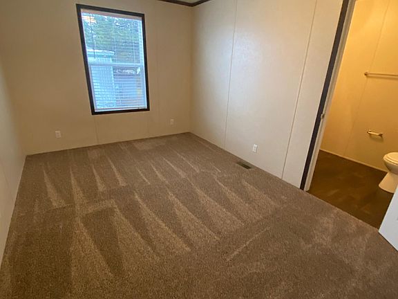 4th image of 59280 Cary Ln