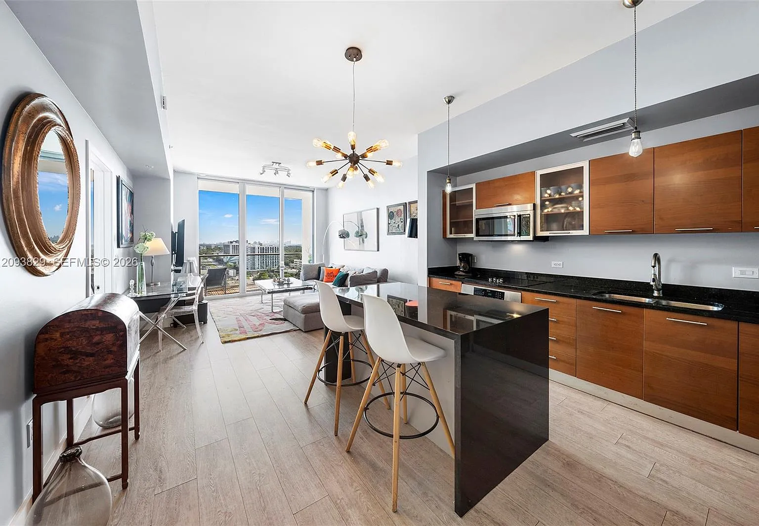 Two Midtown Miami Condo — Photo 4