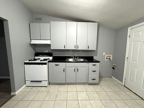 5th image of 1726 E Gimber St