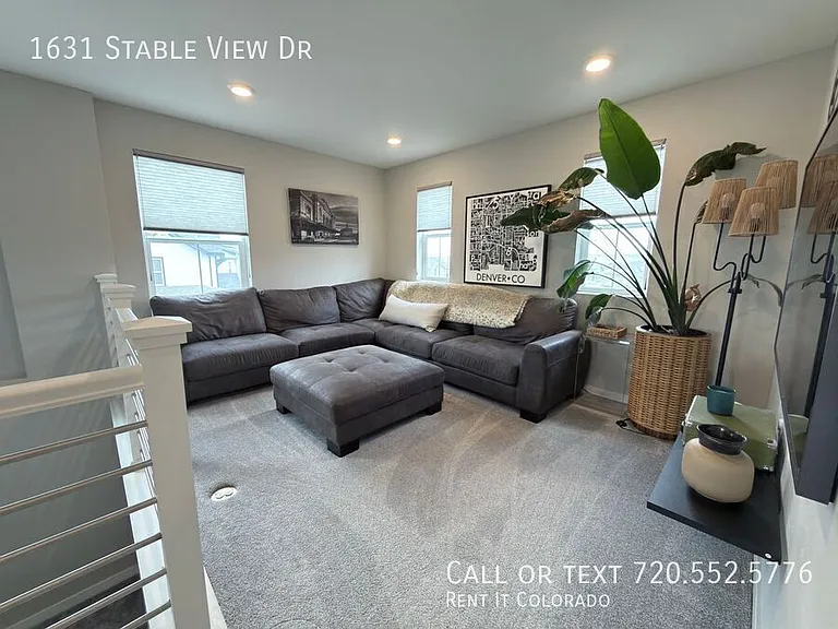1631 Stable View Dr — Photo 17