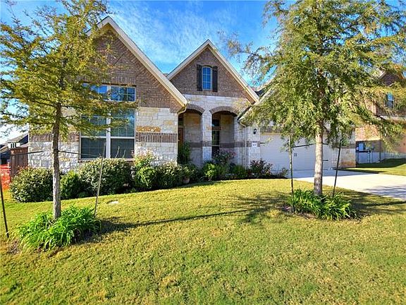 2nd image of 4225 Valley Oaks Dr