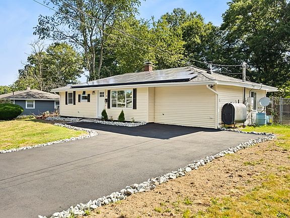 5th image of 15 Clara Rd