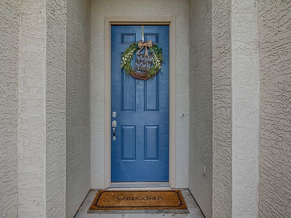 2nd image of 3885 S Coach House Dr