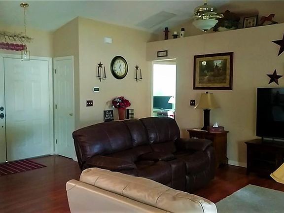 5th image of 1401 Laurel Branch Pl