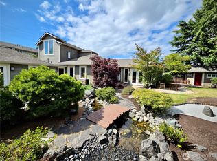 809 33rd St, Anacortes, WA 98221