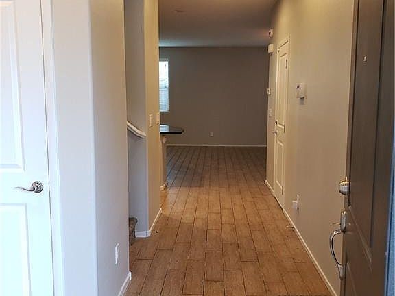 3rd image of 10577 Hamdem Ave
