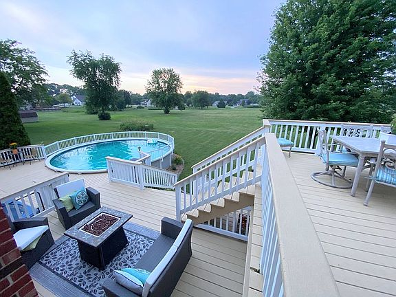 3rd image of 9384 E Oakridge Dr
