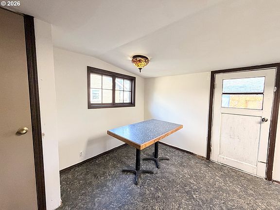 5th image of 1207 10th St