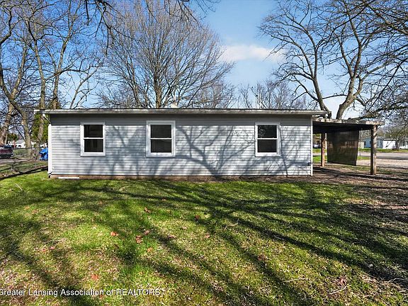 3rd image of 4812 Delbrook Ave