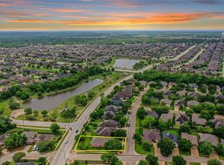 2401 Norham Dr, College Station, TX 77845