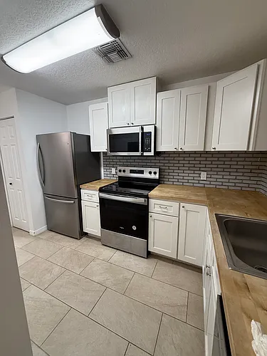 2254 Grenwich Ave #2254 Photo 1