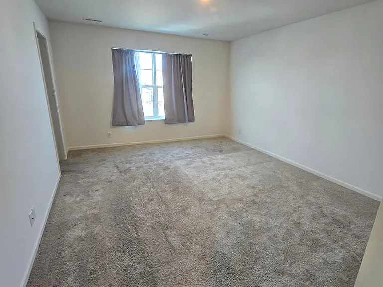 1123 Hawk Hollow Dr — Photo 12