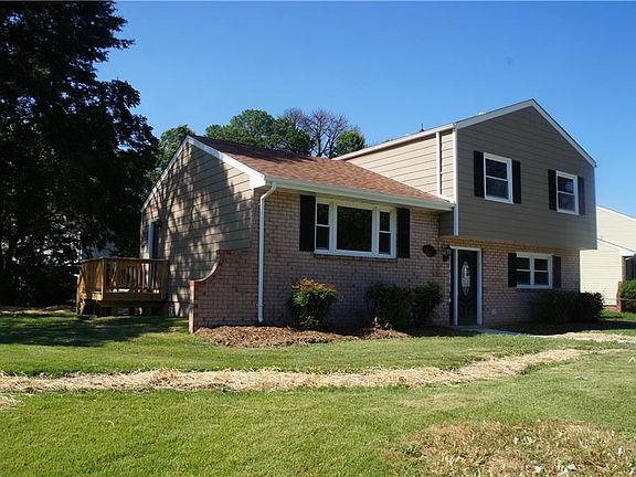 3rd image of 10120 Royerton Dr