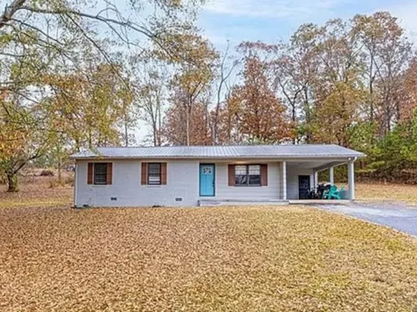 307 Sesame St, Walhalla, SC 29691