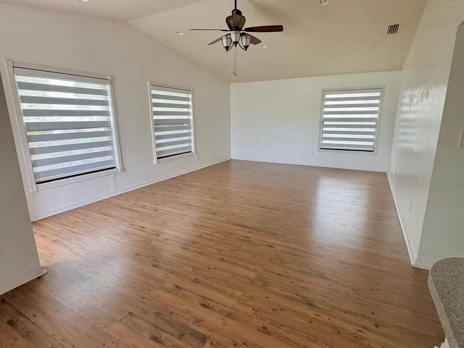 2 bed, 1232 sqft, $1,450 — Photo 4