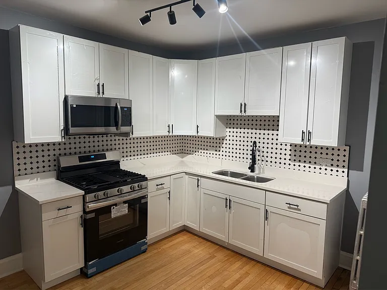 1814 Warren St #1W — Photo 19