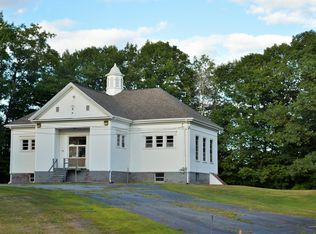 293 Hartland Ave, Pittsfield, ME 04967