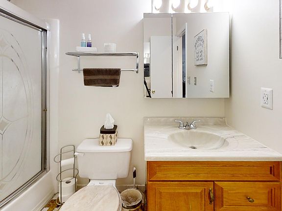 4th image of 250 Grant Ave APT A8