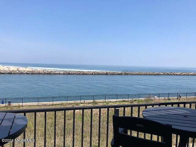 3 bed, 1728 sqft, $20,000 — Photo 3
