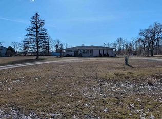 35980 Pratt Rd, Memphis, MI 48041