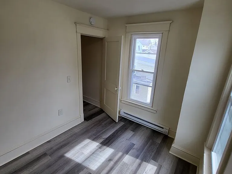 300 W Spruce St — Photo 17