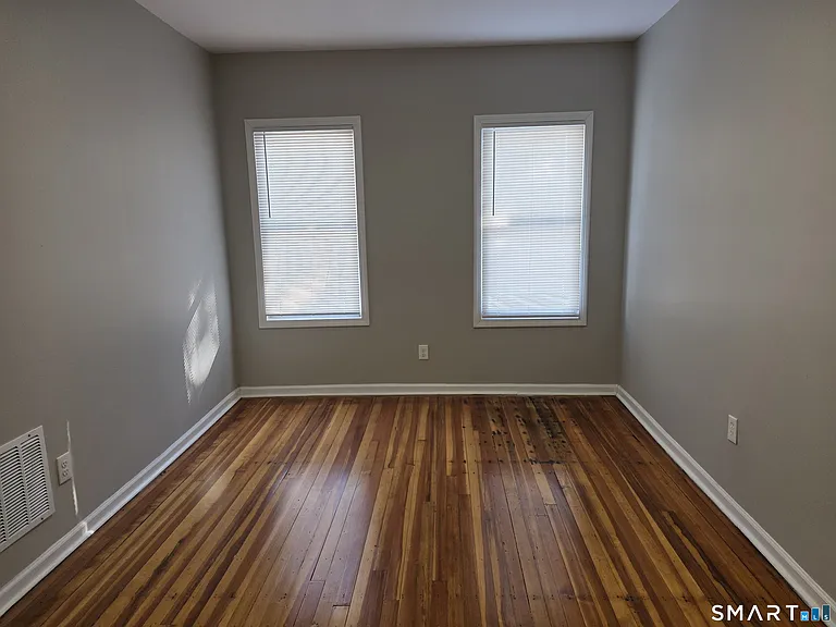 248 Bassett St — Photo 6