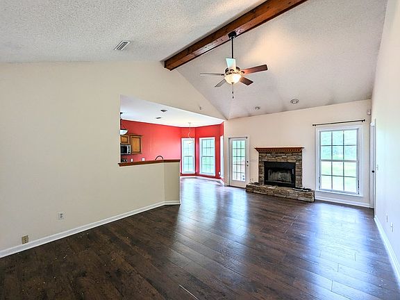 5th image of 304 Riverview Ct