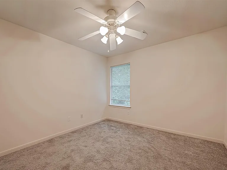 22 Stone Arrow Pl — Photo 27
