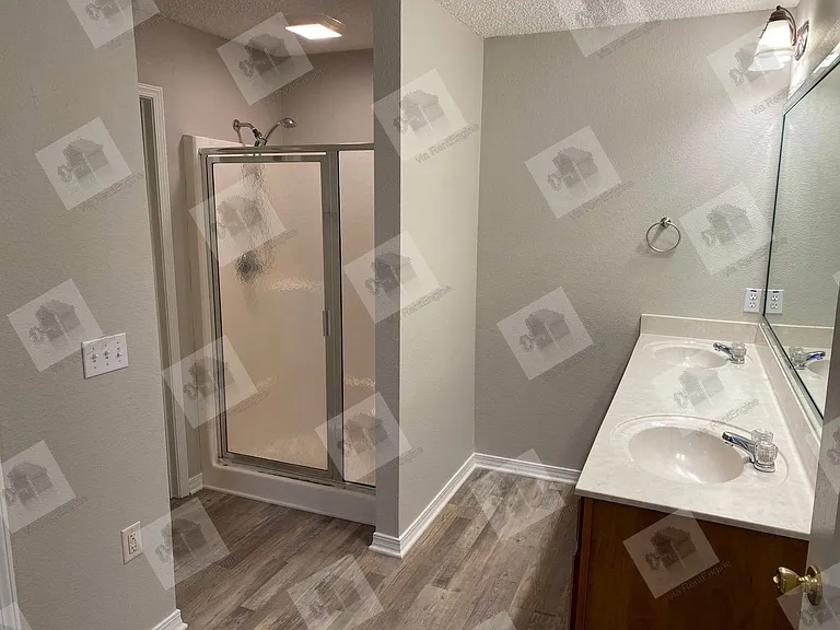 5162 Brookside Dr — Photo 9