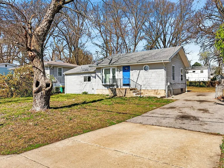 153 Bascom Dr — Photo 34