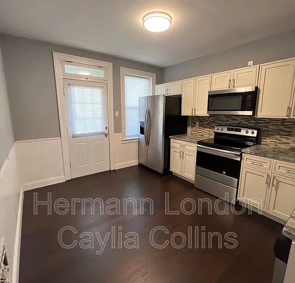 4413 Delor St #2F — Photo 7