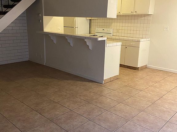 5th image of 2658 W Fairmont Ave APT 101