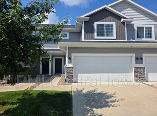 9643 Turnpoint Dr, West Des Moines, IA 50266