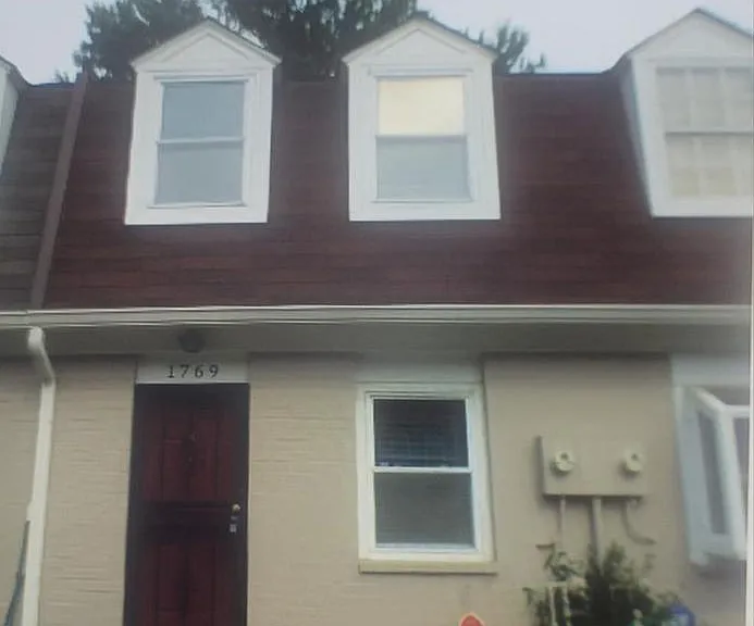 1769 Village Green Dr #Y-82 — Photo 1