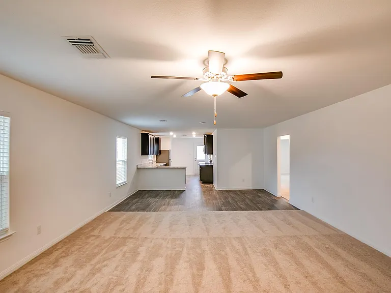 617 Riverdale Dr — Photo 15