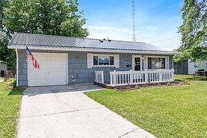 3rd image of 489 Roberts Ave