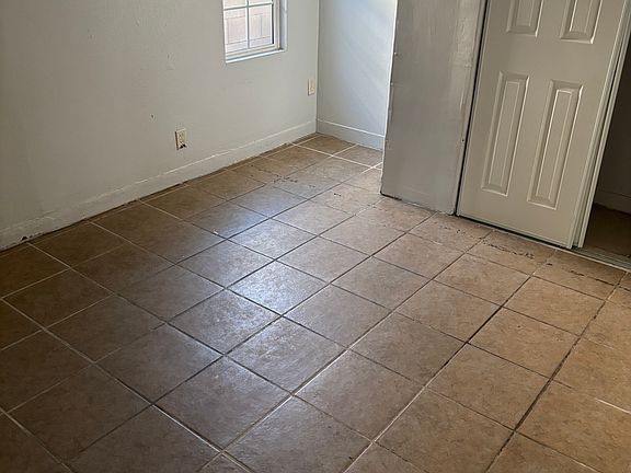 5th image of 310 Harps St