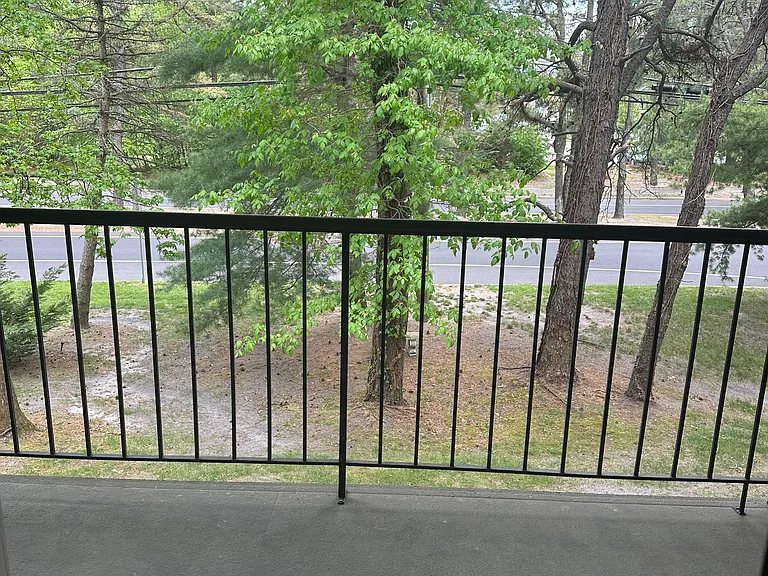 4 Provincetown Dr — Photo 32