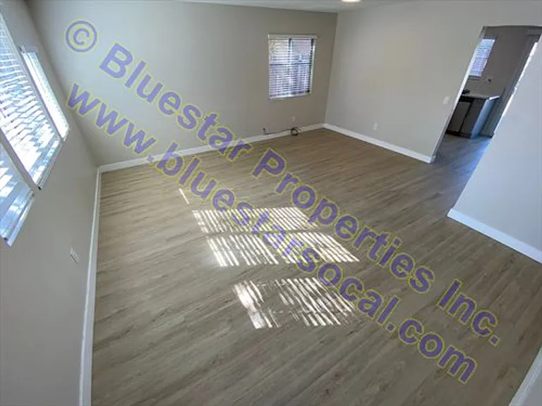 10840 Floral St — Photo 9